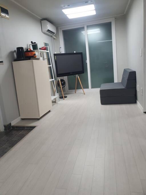Villa Near Jamsil, Godeok Biz Valley - 30mins To Samseong Station And 20mins To Jamsil Seoul
